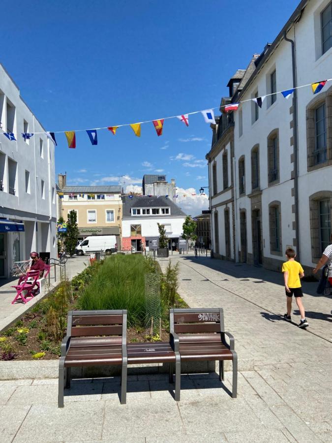 Votre Mini Maison En Plein Coeur Du Centre Ville -Terrasse - Et Parking Prive Sur Place Clos - Draps Et Menage Inclus 콩카르노 외부 사진